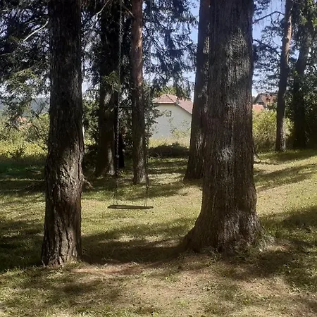 Lep Tara -kremna 아파트 Kremna